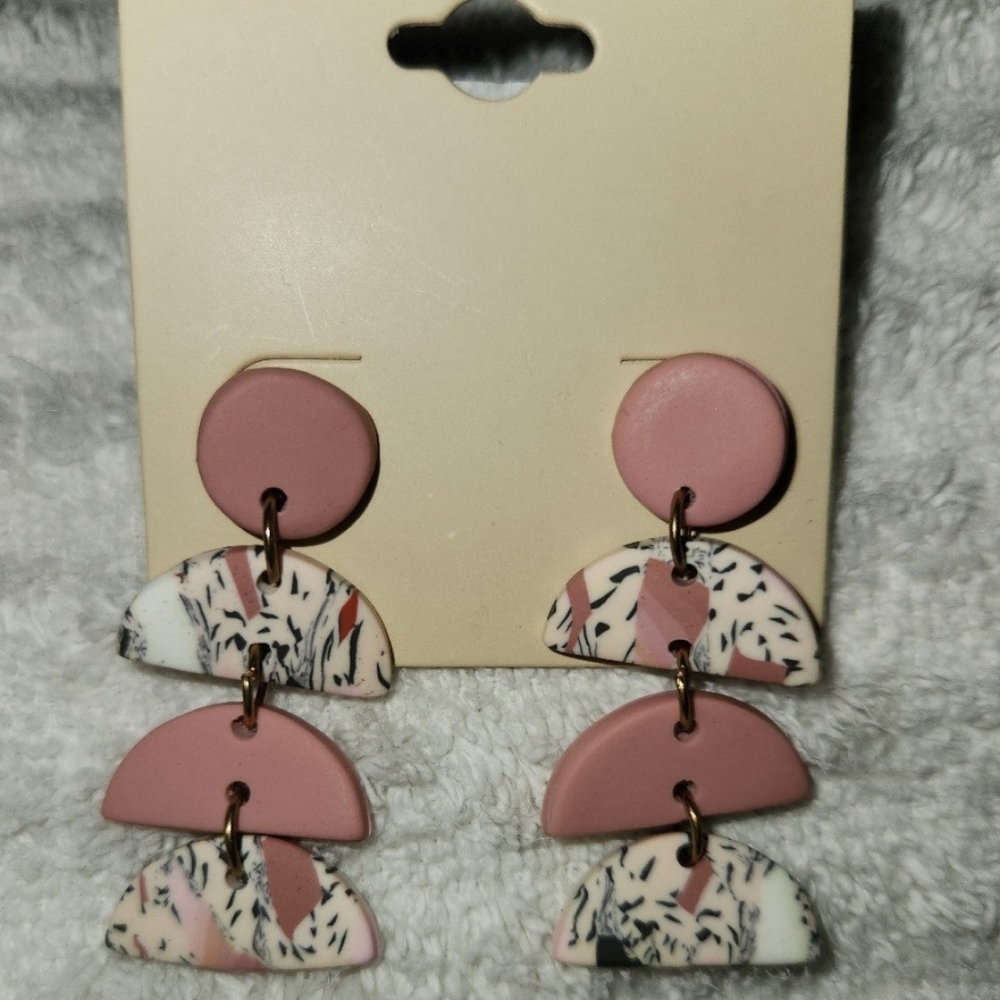 What's Hot Earrings
